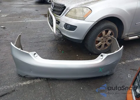 2012 Toyota Camry Se z USA, uszkodzony, nr VIN 4T1BF1FK3CU506145